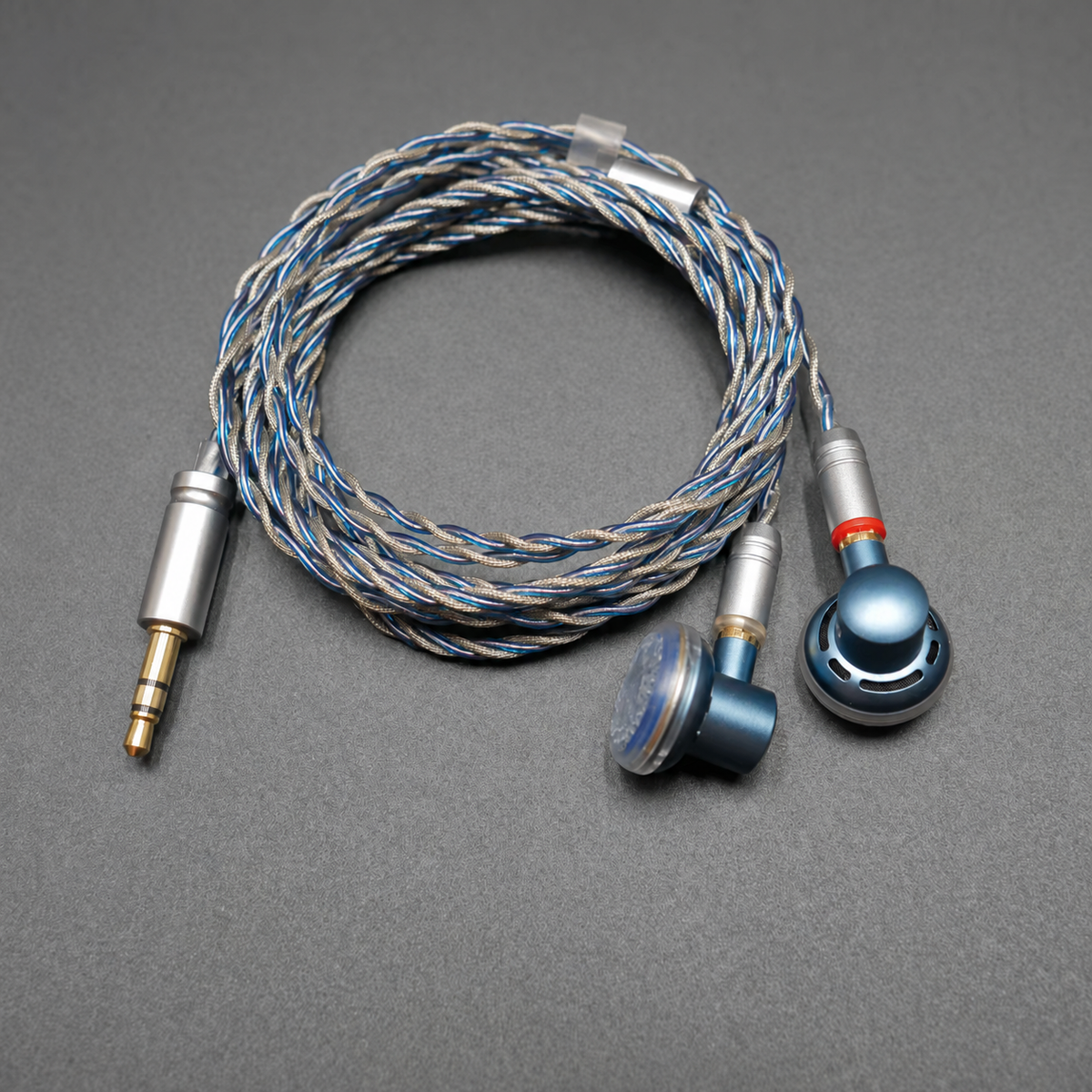 300Ω HiFi Flathead Earbuds with Detachable MMCX Cable – 3.5mm / 4.4mm Balanced