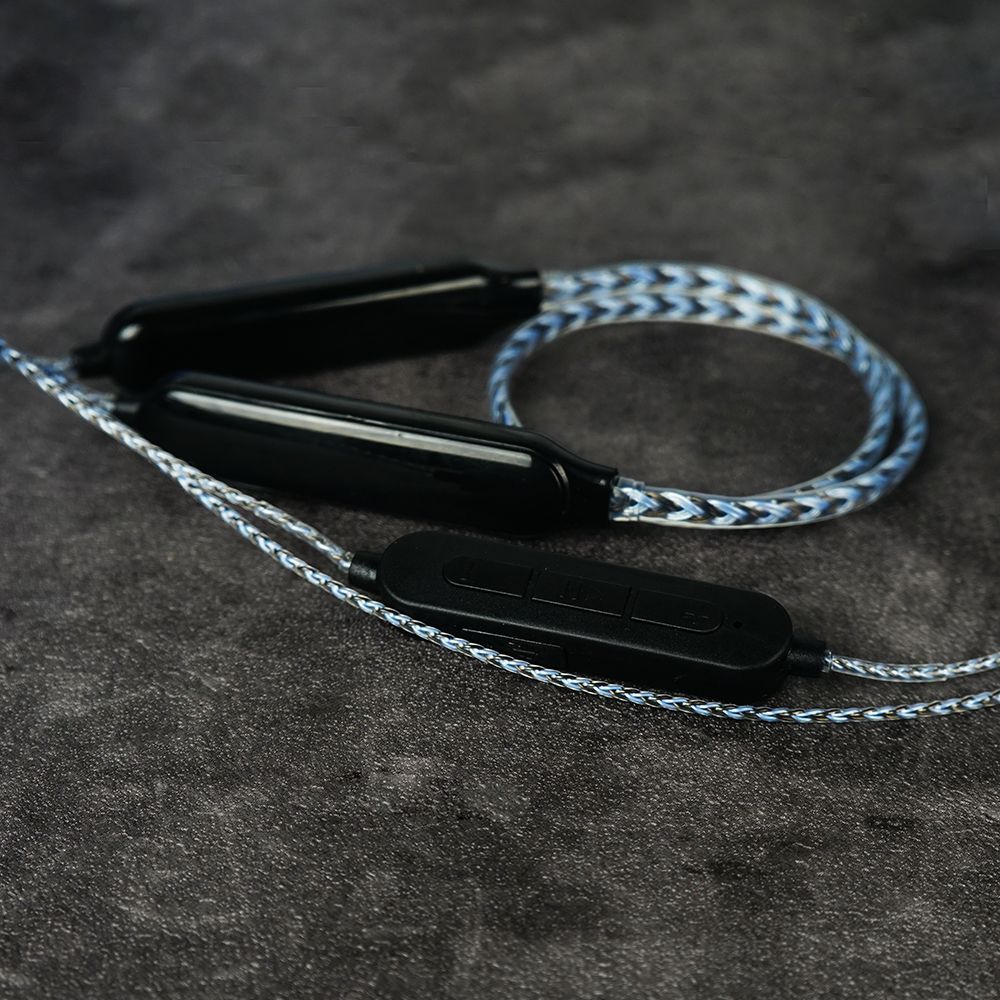 Blue QCC5181 dual-battery Bluetooth IEM cable