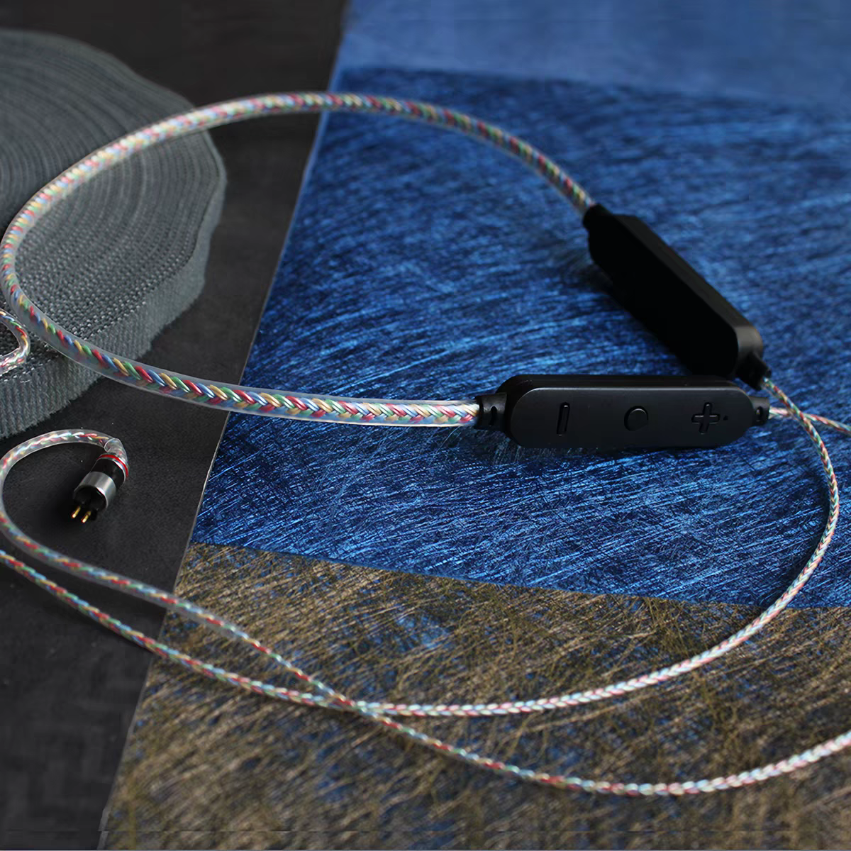 Multicolor QCC5181 single-battery Bluetooth IEM cable