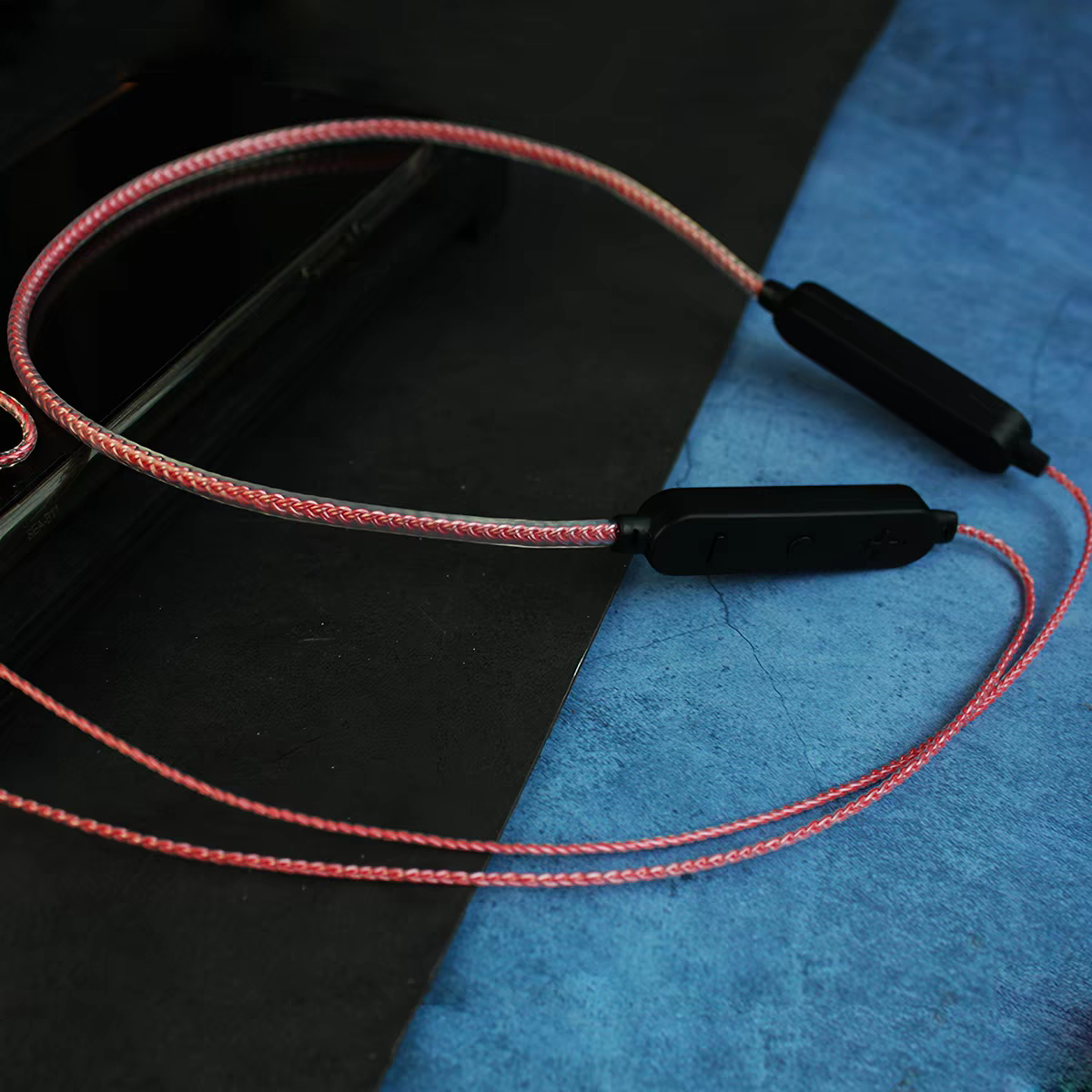 Red QCC5181 single-battery Bluetooth IEM cable