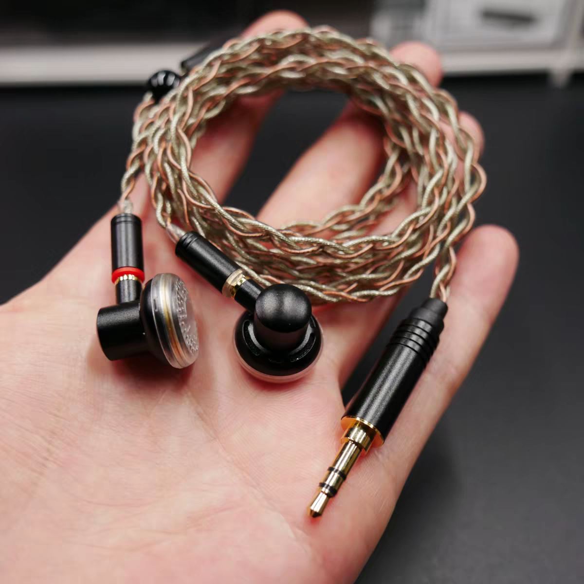 HiFi metal flat head earbuds with braided detachable cable